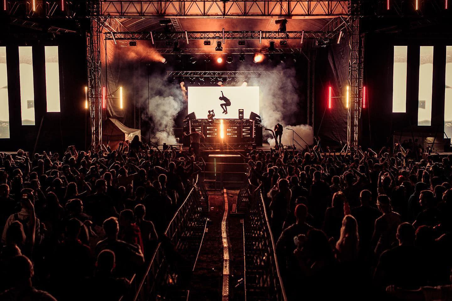 Jdc Open Air Jumping