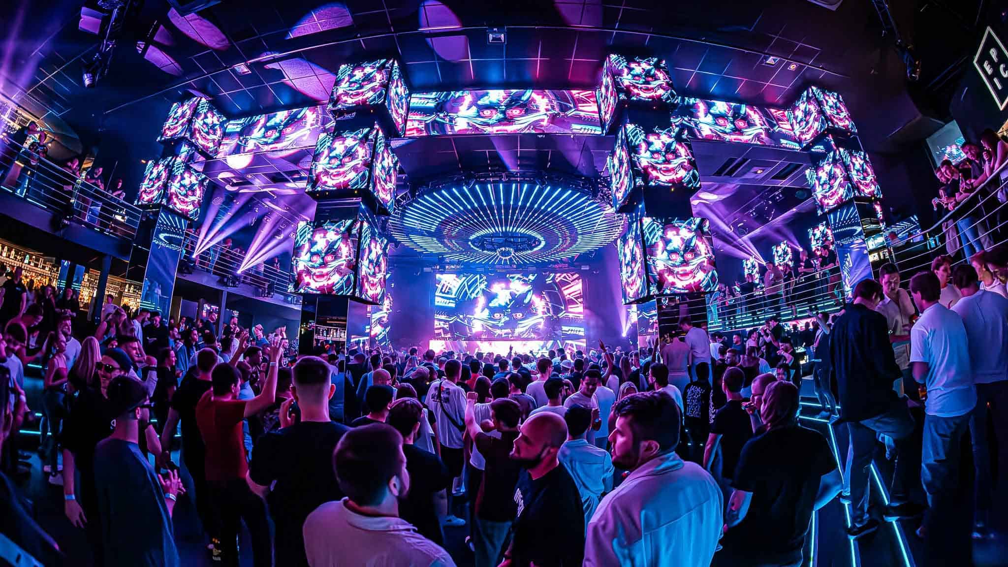 Uplifter Epic Club